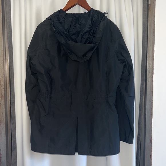 L.L.Bean Women's H2OFF Rain Jacket, PrimaLoft-Lined - Picture 3 of 5